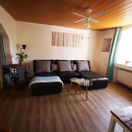 Mooi Ruim Appartement In Antieke Stadsboerderij Schonecken ภายนอก รูปภาพ